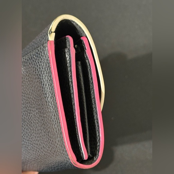 Coach Wallet Bundle - Picture 3 of 12